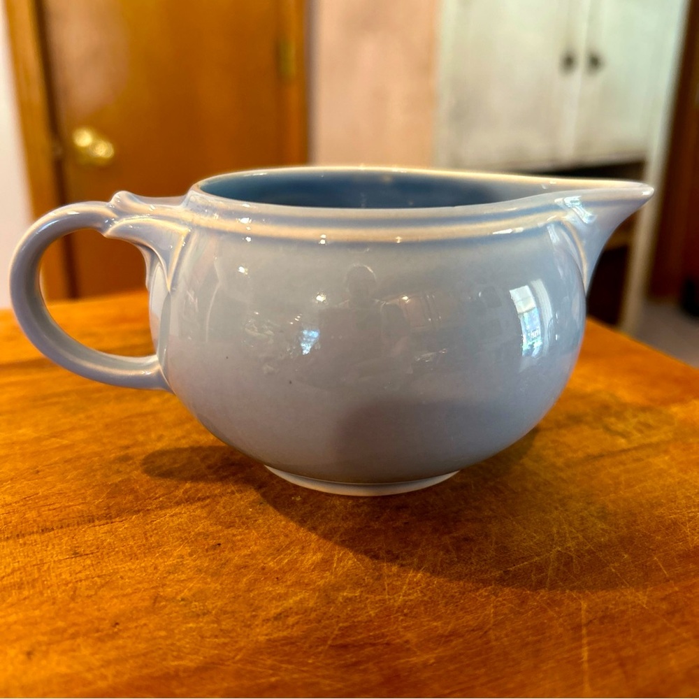 Vintage TS&T blue pastel creamer, by Lu Ray pastels.